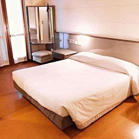 Hotel Franciacorta Paderno Franciacorta Eksteriør bilde